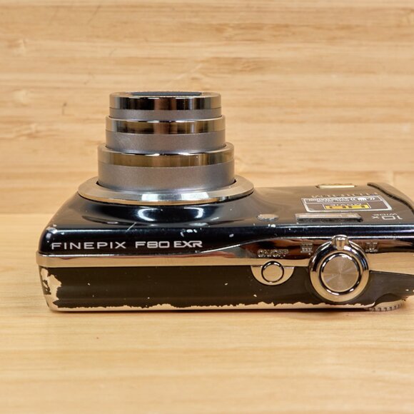 Fujifilm FinePix F80EXR 12 MP Digital Camera, with 10x Optical Zoom - Picture 4 of 12